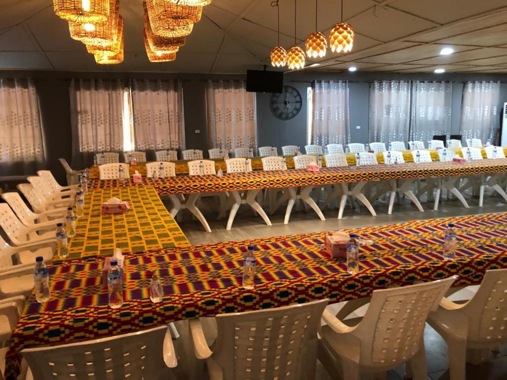 Tropicana Beach & Resort Elwa Екстер'єр фото